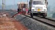 100.ट्रक को कभी रेल्वे ट्रैक से दौडते देखा है...ये है Indian Railway Construction Truck