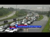 NET 17 - Tol Cipularang mengalami kemacetan