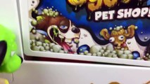 SUPER GROSS DOG EATS POOP Big Eggasd Surprise Toilet Opening Toys Ugglys Pet Shop Wash