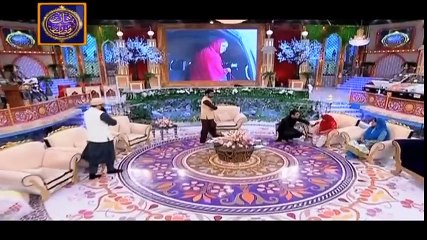 iqrar ul hassan ne maa ko bichri hoi beti se mila diya.