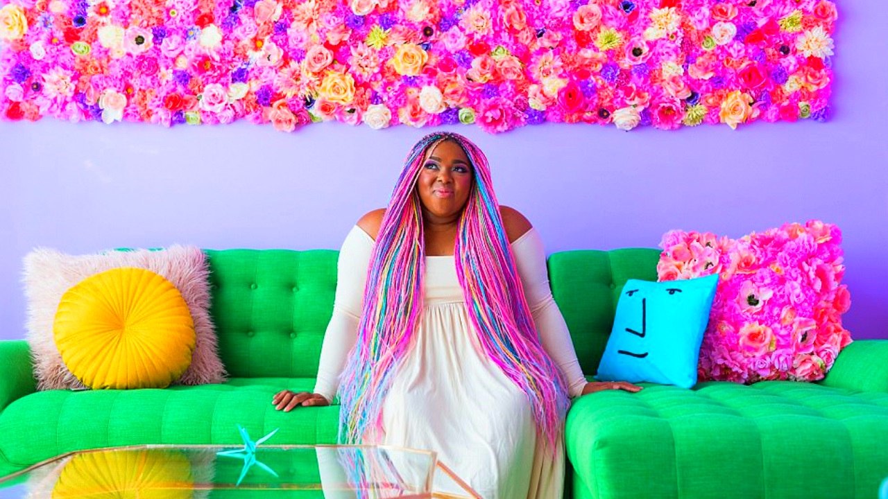 You probably will go crazy for this rainbow-colored apartment