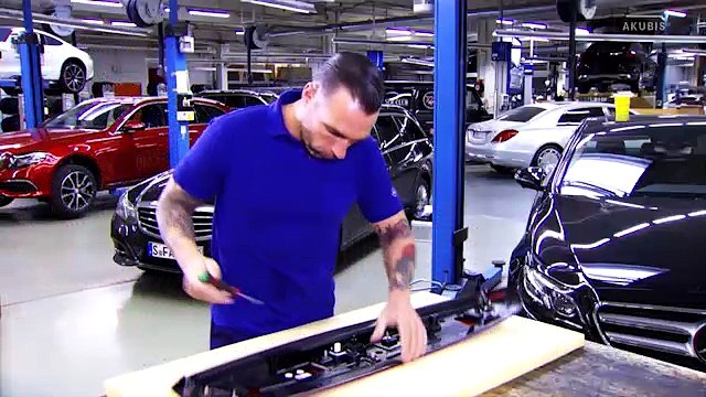 Déposer, poser le feu stop supplémentaire type 213