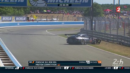 Première collision et premier abandon aux 24H du Mans