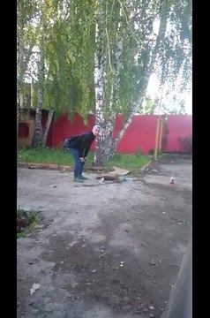 Ces enfants russes fous mettent une canalisation de gaz en feu !! La rue s'explose