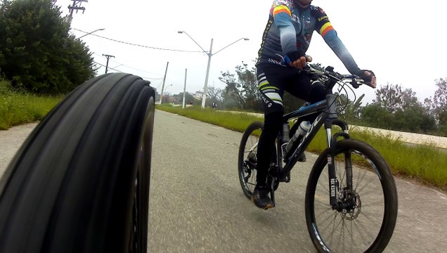 Por que pedalar? por que pedalamos,? onde pedalamos, quando pedalamos, 2,7k, ultra hd nas trilhas da porteira amarela na serra da mantiqueira, tremembé, SP, Brasil, marcelo ambrogi, 19 amigos, Mtb. 2017