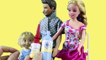 Maşa Yangın Çıkartıyor Yardıma Barbie ve Ken Koşuyor - Barbie Maşa Türkçe Çizgi Filmler