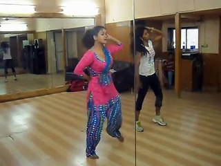 akshara singh dance pratix in studio
