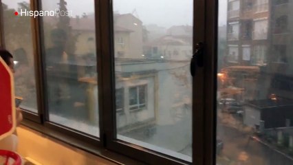 Extraña granizada sorprendió a los habitantes de la capital de Macedonia