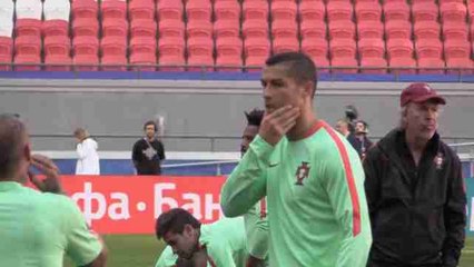 México, primera piedra en el camino de Cristiano hacia el título que le falta