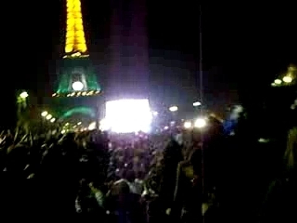 en direct du champ de mars