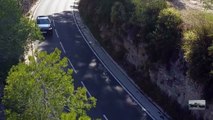 SUV   2018 VOLVO XC60 D5 & T5 l Driving scenes