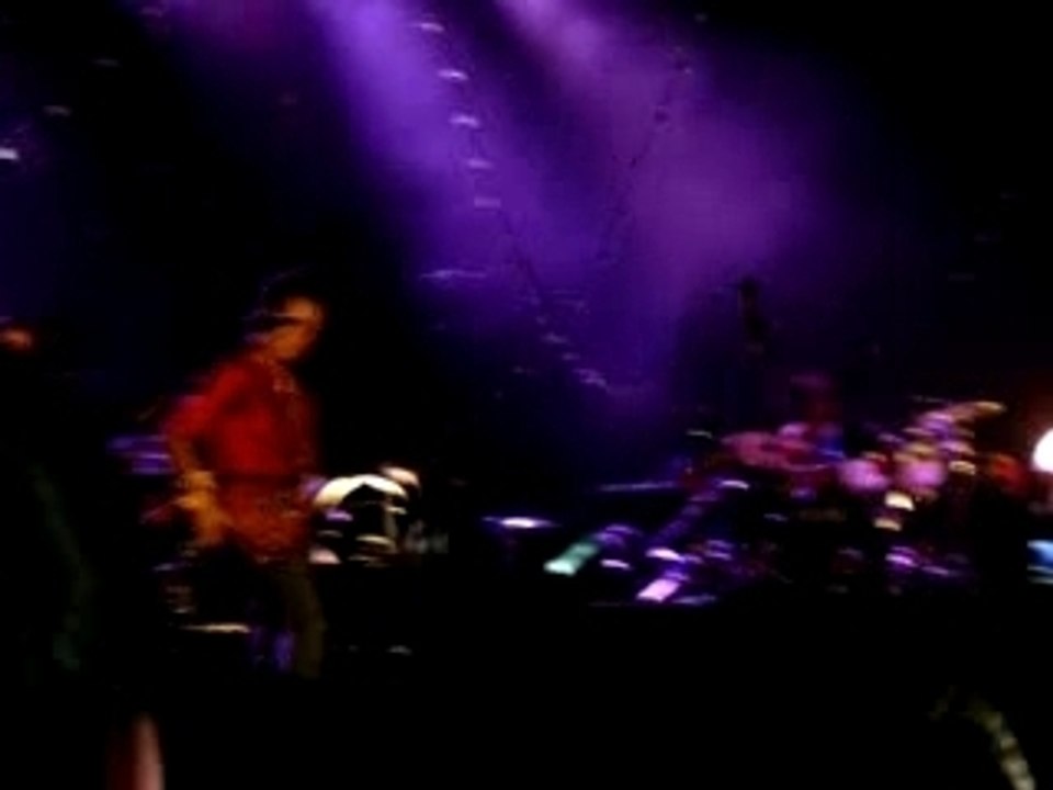 Stuck in the middle concert mika zenith toulouse octobre 07