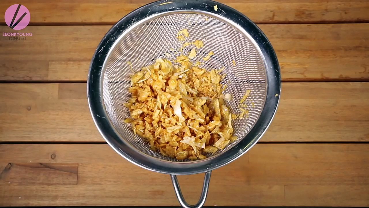 Fried Garlic Feat. Chili Garlic Oil   Asian at Home