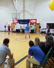 Jimmer Fredette fait un 92 sur 100 à 3 points !