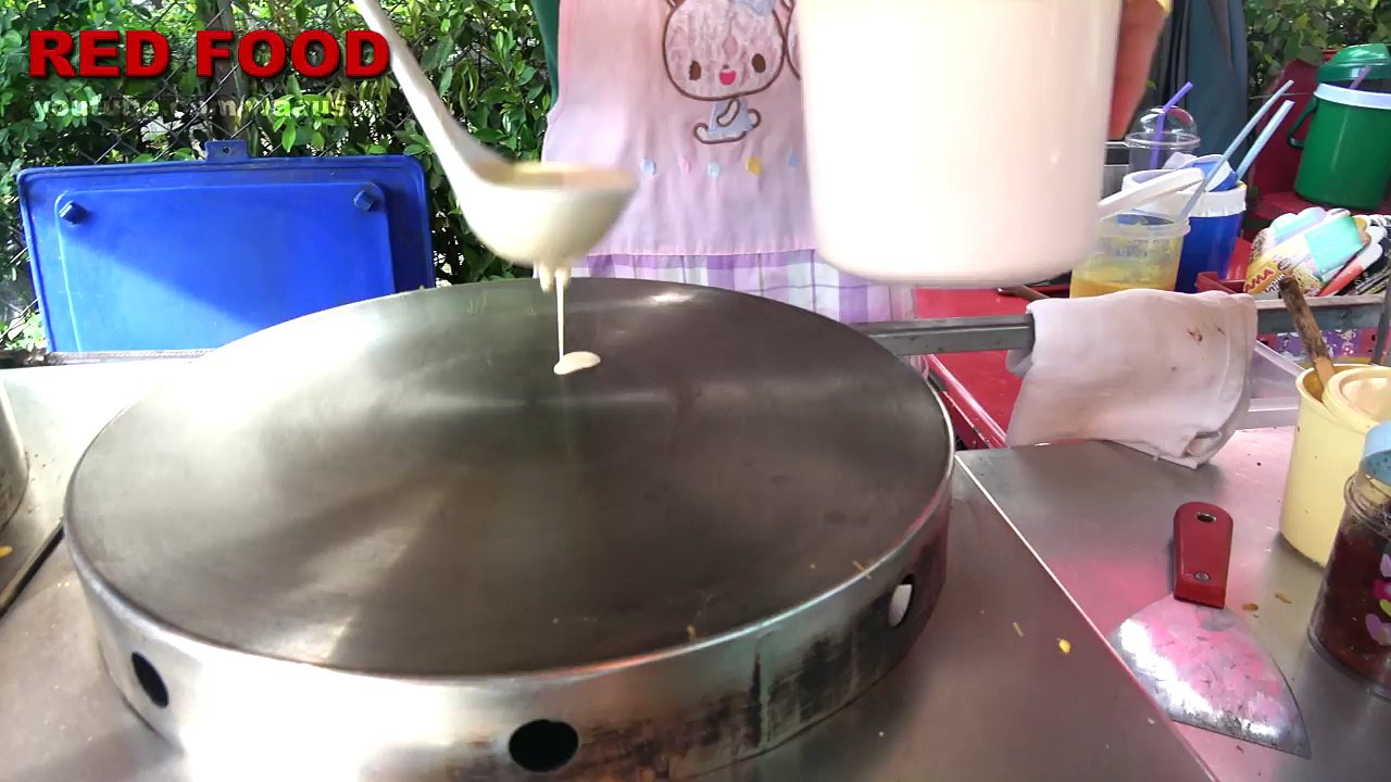 Street Food - Sausage Japanese Crepe Chile and 3sauces!   White Yallow Crepe Street Food in Thailand