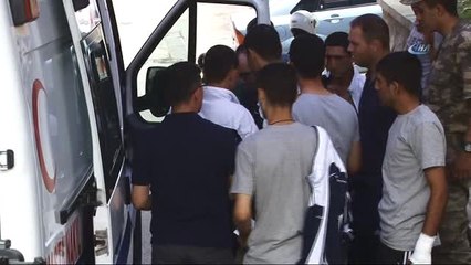 Vali Güvençer'den Açıklama: "44 Askerin Tedavisi Devam Ediyor"