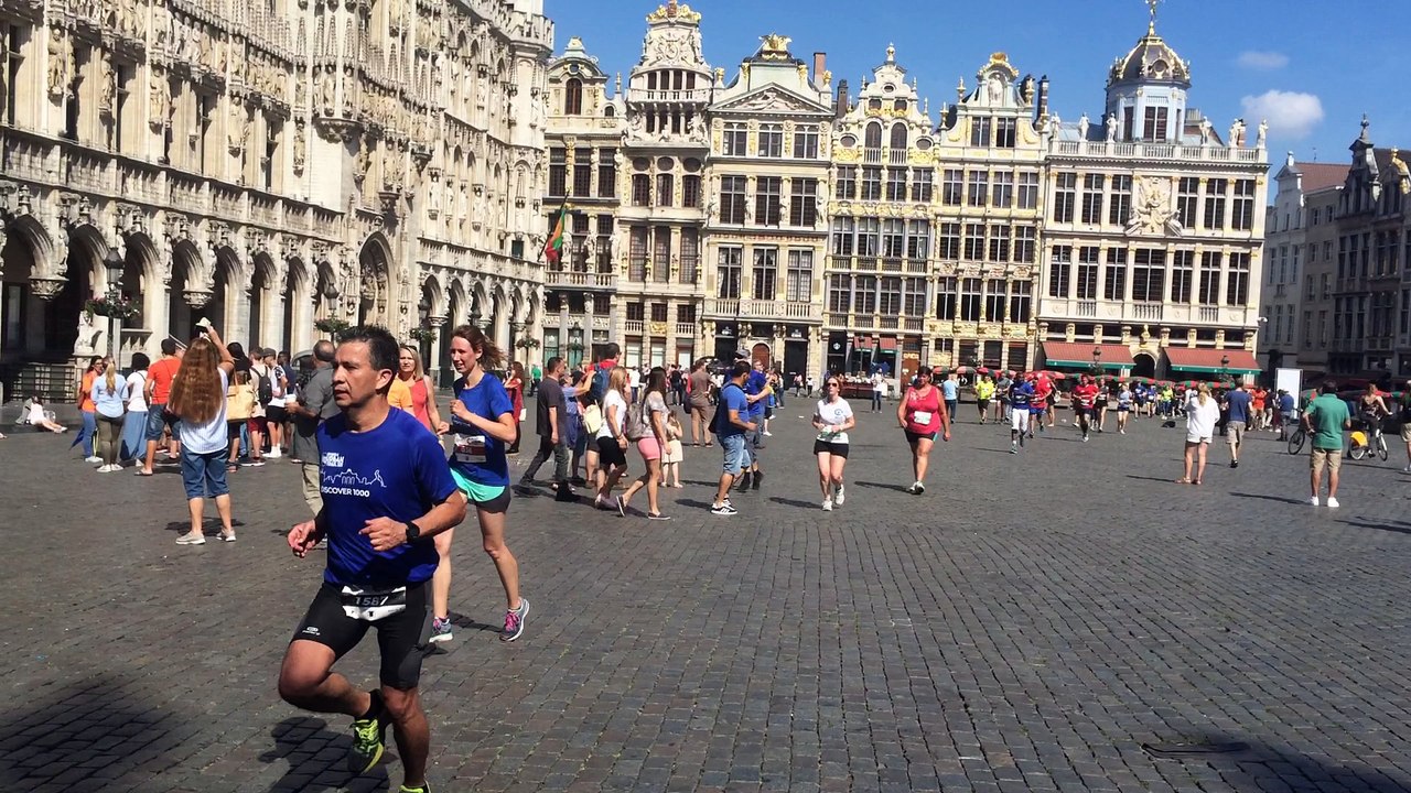 DH Brussels Urban Trail: des égouts de Bruxelles à la Grand-Place (2/3)