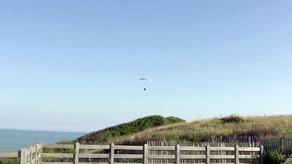 Une voiture volante relie Paris et Londres en survolant la Manche