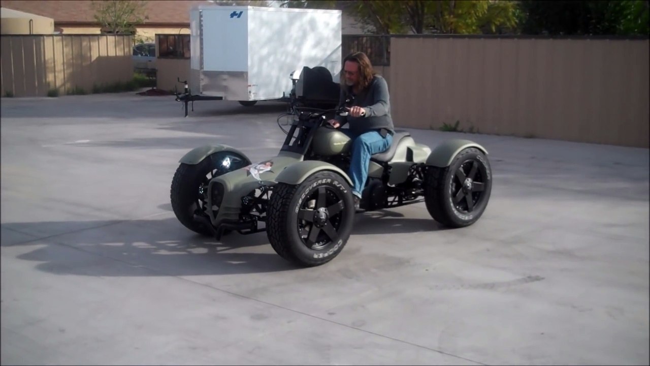 Une Harley Davidson modifiée en Quad