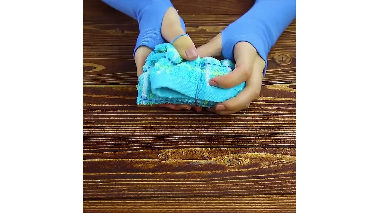 22 LIFE-SAVING CAMPING HACKS