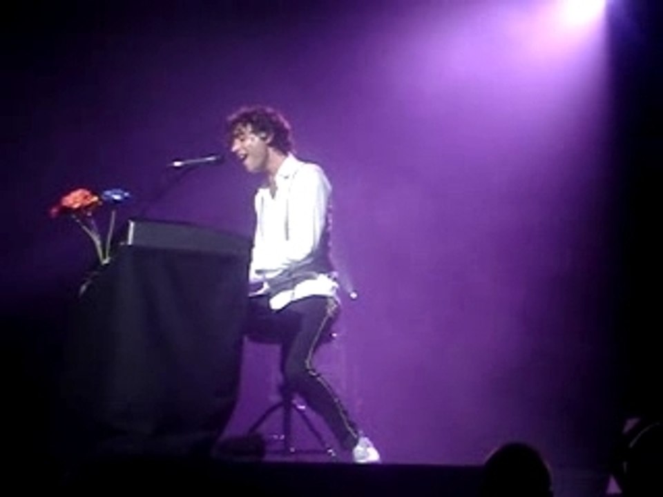 Mika Montpellier 15/10/2007 Stuck In The Middle (extrait)