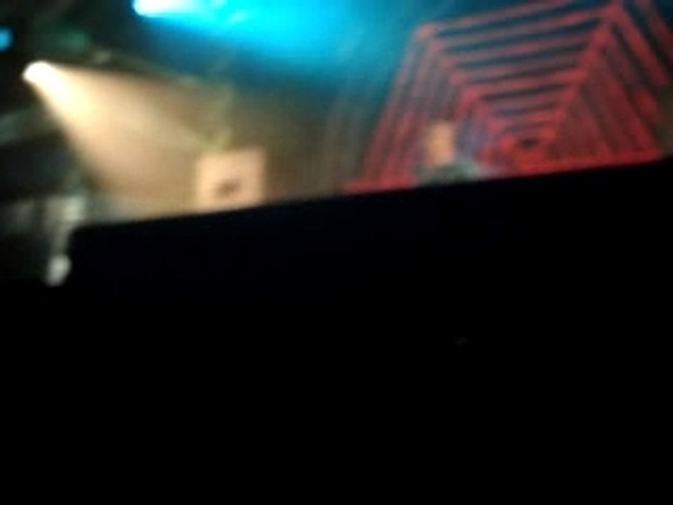 MOV02406