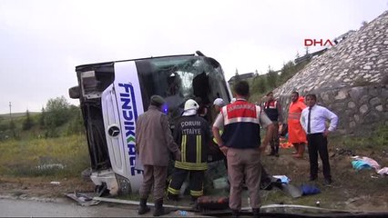 Çorum Yolcu Otobüsü Köprüden Alt Yola Düştü 48 Yaralı