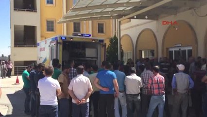 Mardin- Midyat'ta Tarım Işçilerini Taşıyan Araç Kaza Yaptı 4 Ölü 13 Yaralı