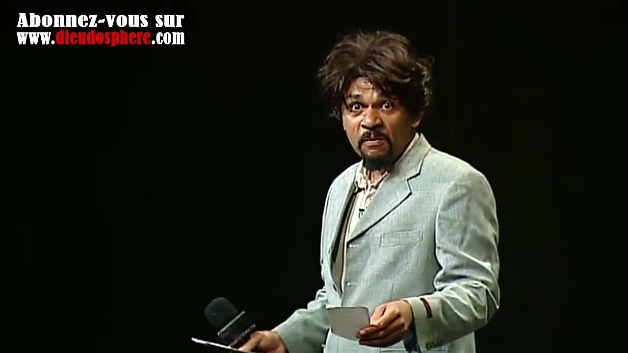 Dieudonné - CLAUDE STASSINET, JOURNALISTE (Cocorico, 2002)