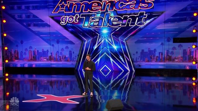 Americas Got Talent 2017 Daniel Ferguson Surprises Simon in Song Full Audition S12E03