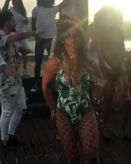 Após polémica, Luciana Abreu arrasa em videoclip