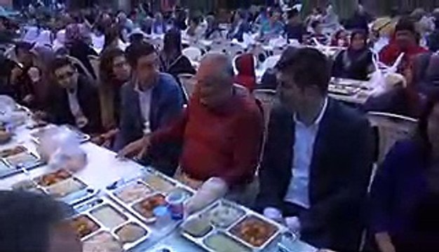 İftar topu Deniz Baykal'ı yerinden zıplattı