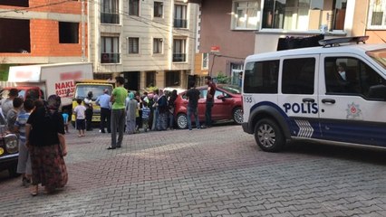 İstanbul'da Korkunç Belediye Tedbirsizliği; Kamyonetin Altında kalan Kardeşlerden Biri Can Verdi