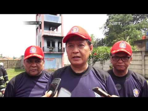 Simulasi kebakaran dilakukan untuk tingkatkan keterampilan petugas pemadam kebakaran - NET12