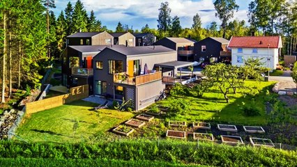 Modern and Stylish Home - Beautiful Garden