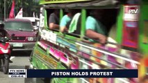 Piston holds protest