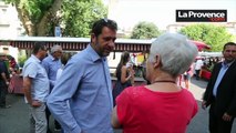 Forcalquier : bain de foule pour Christophe Castaner sur le marché