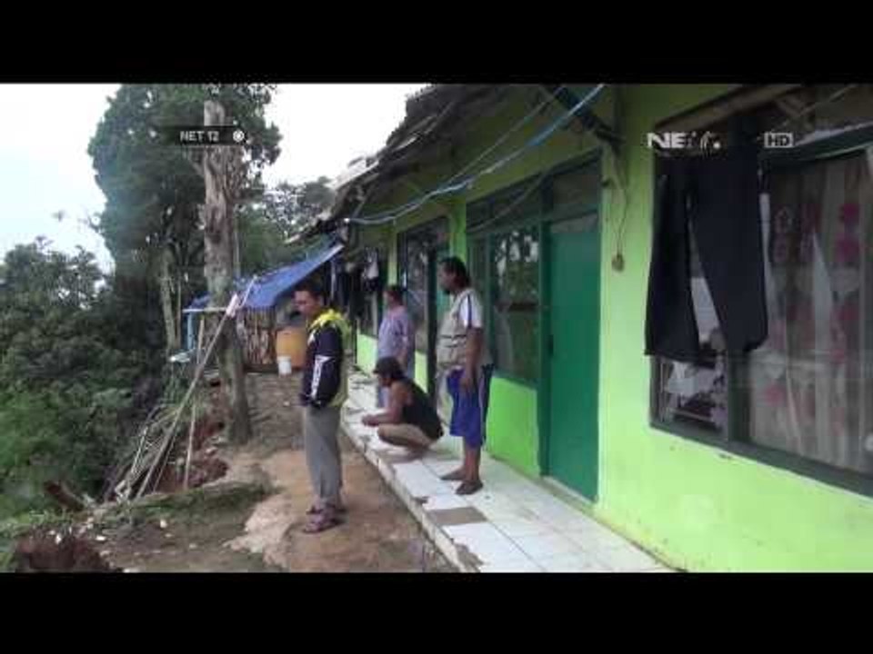 Bencana Tanah Longsor di Padalarang - NET12