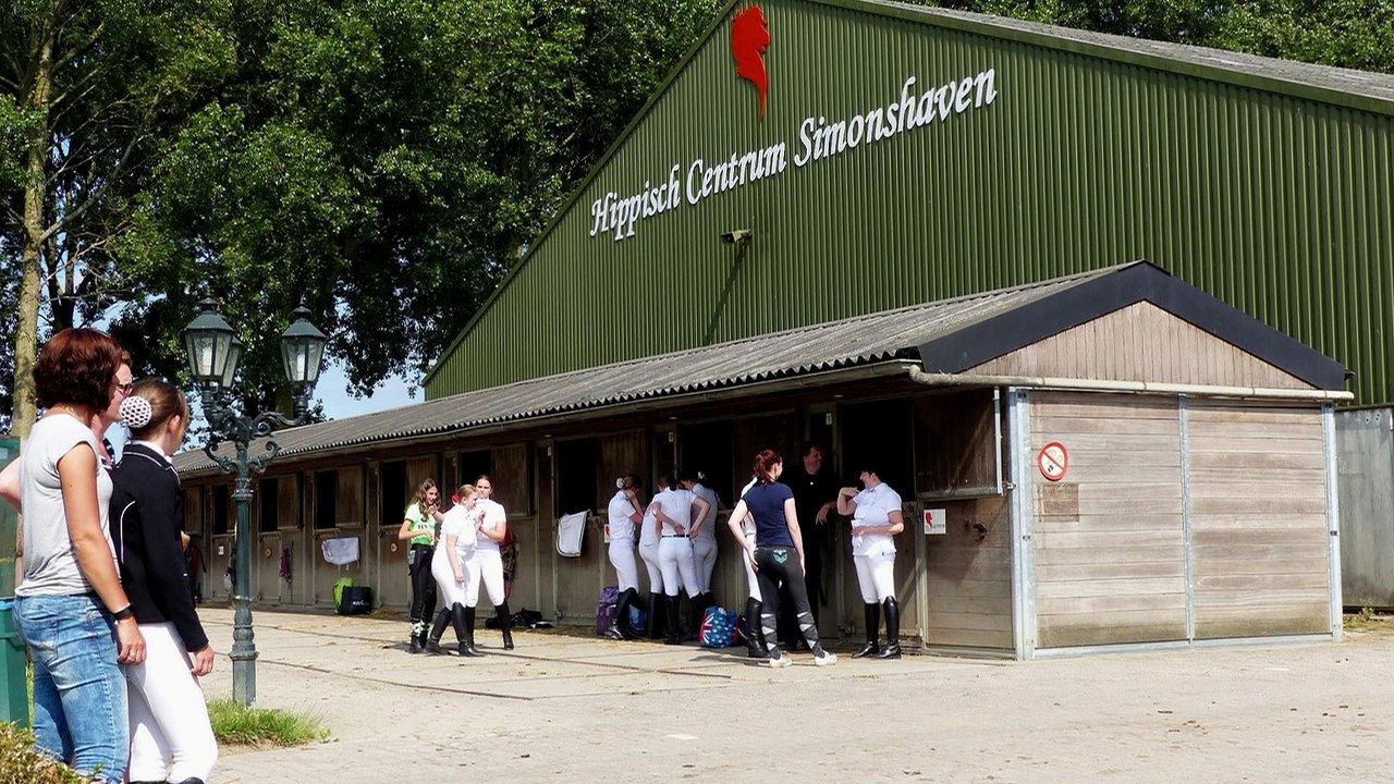 Hippisch Centrum Simonshaven - FNRS-dressuurwedstrijden - afsluiting seizoen / Simonshaven 2017