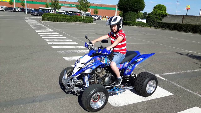 JE CONDUIS UN QUAD PARTIE 2