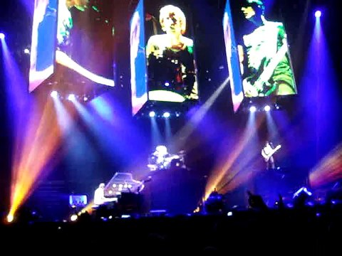 Muse - Cave, Hamburg Color Line Arena, 10/28/2009