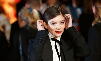 Lorde compared her friendship with Taylor Swift to an autoimmune disease