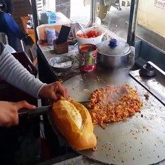 Müslüm baba eşliğinde