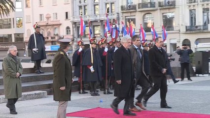 Uruguayos conmemoran el 253 aniversario del nacimiento del prócer José Artigas