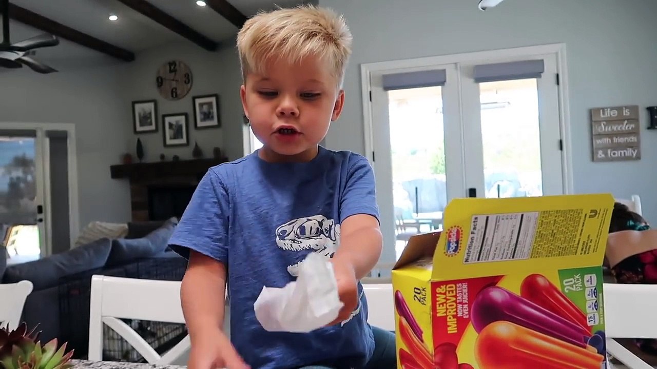 HOT WHEELS EXTREME ROLLER COASTER POOL CRASH!