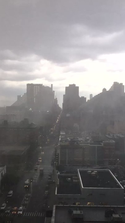 Timelapse Shows Storm Rolling Through Manhattan