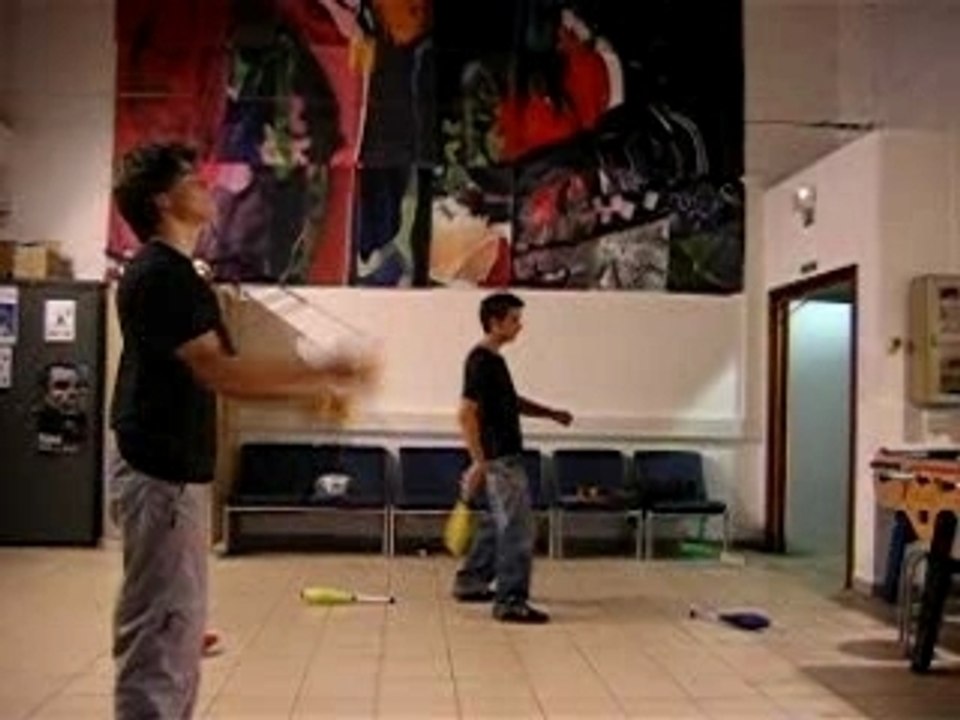 Club jonglage Insa Strasbourg - Séance 17/10/07