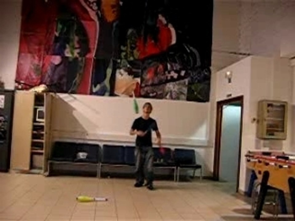 Club jonglage Insa Strasbourg - Séance 17/10/07 (2)