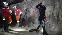 Incorporan buzos tácticos al rescate de 2 mineros chilenos atrapados en mina inundada