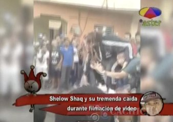 Tremenda la Caida de Shelow Shaq grabando el video Tu Maldita Madr?. Al parecer se dio bien duro. Los Dueños del circo,